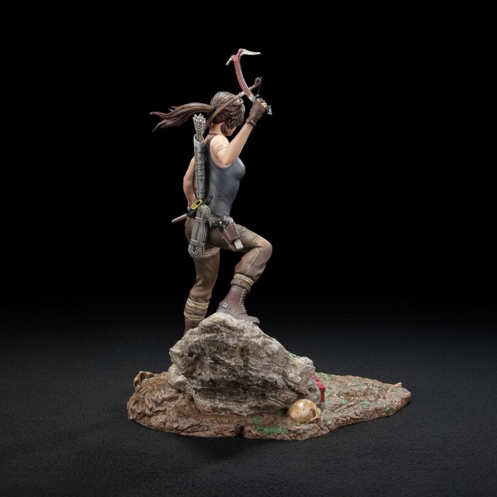 Tomb Raider PVC Statue Lara Croft Survivor Era 33 cm  