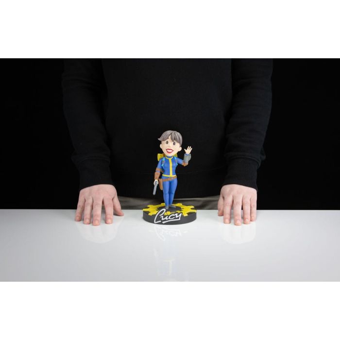 Fallout Vinyl Figure Lucy 20 cm 