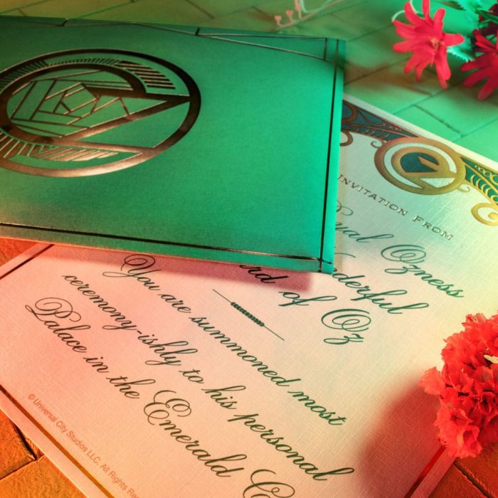 Wicked The Oz Memories Kit   