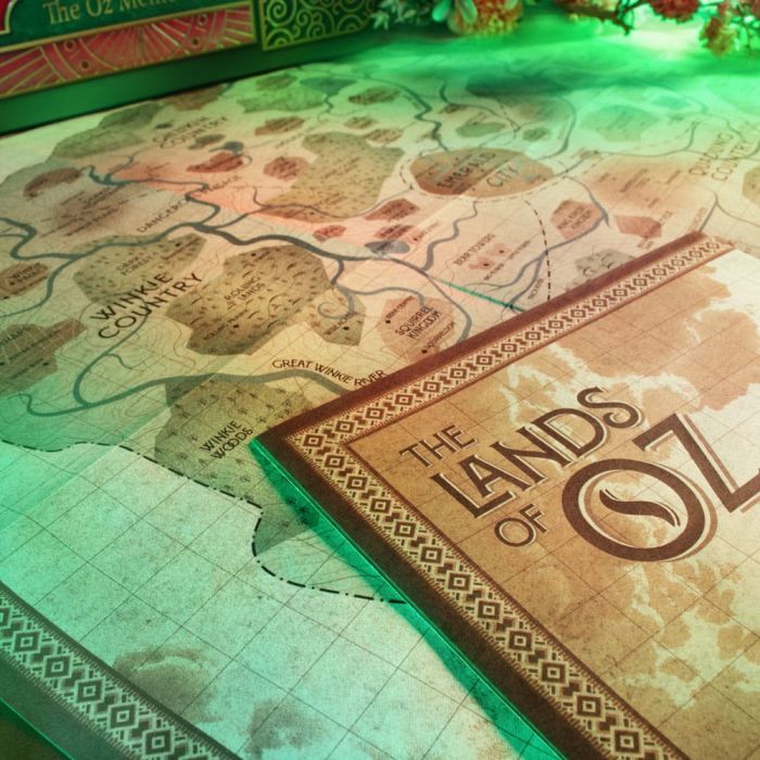 Wicked The Oz Memories Kit   