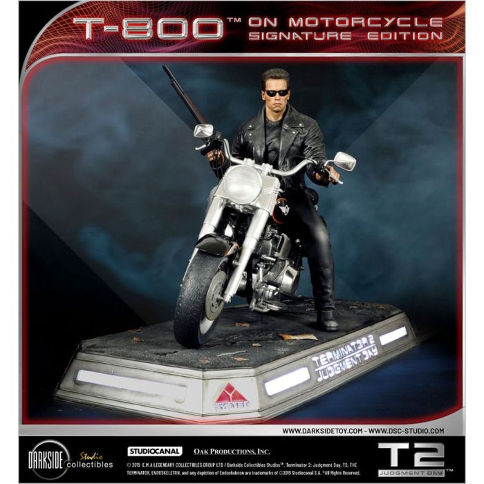 Terminator 2 Statue T-800 On Motorcycle Limited Signature Edition 70 cm