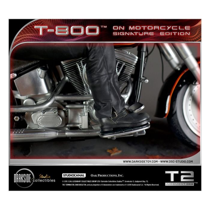Terminator 2 Statue T-800 On Motorcycle Limited Signature Edition Exclusive 70 cm