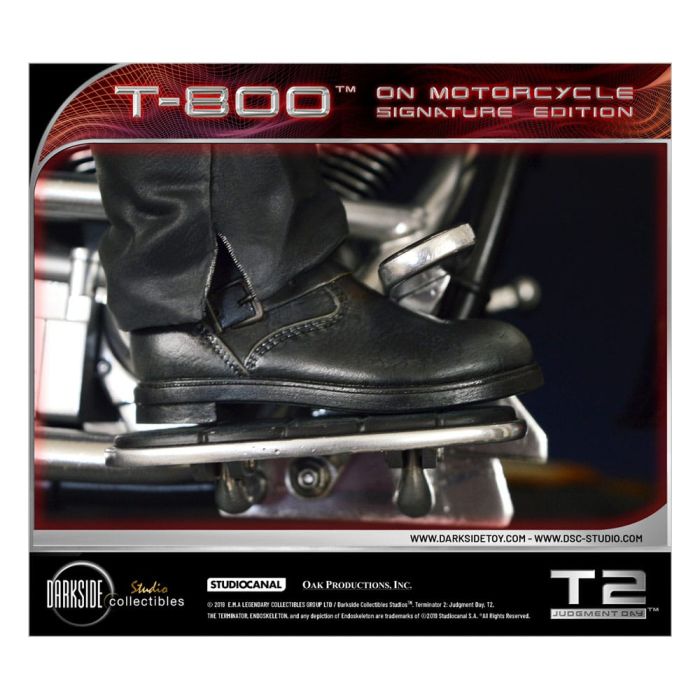 Terminator 2 Statue T-800 On Motorcycle Limited Signature Edition Exclusive 70 cm