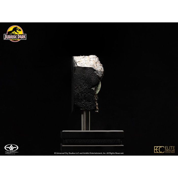 Jurassic Park 1/1 Replica Bust Velociraptor Eye 23 cm   