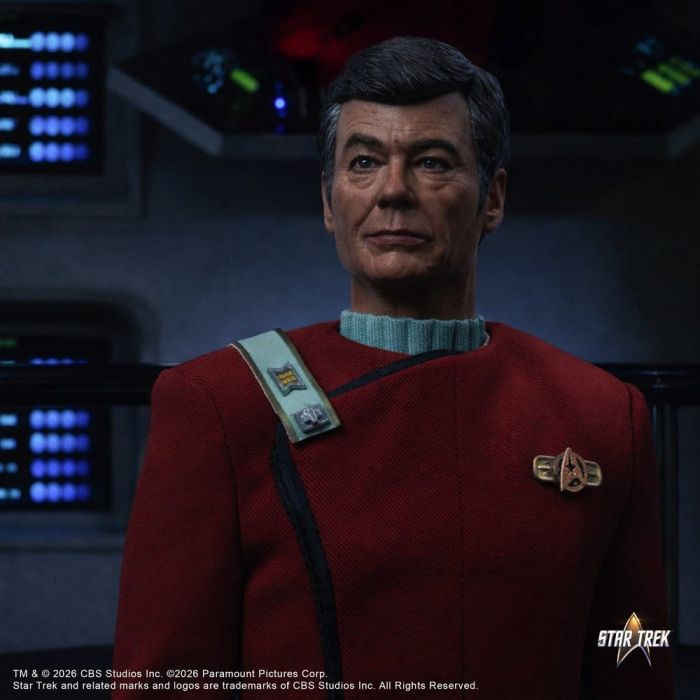 Star Trek II: The Wrath of Khan Action Figure 1/6 Dr. Leonard McCoy Kobayashi Maru Version 30 cm