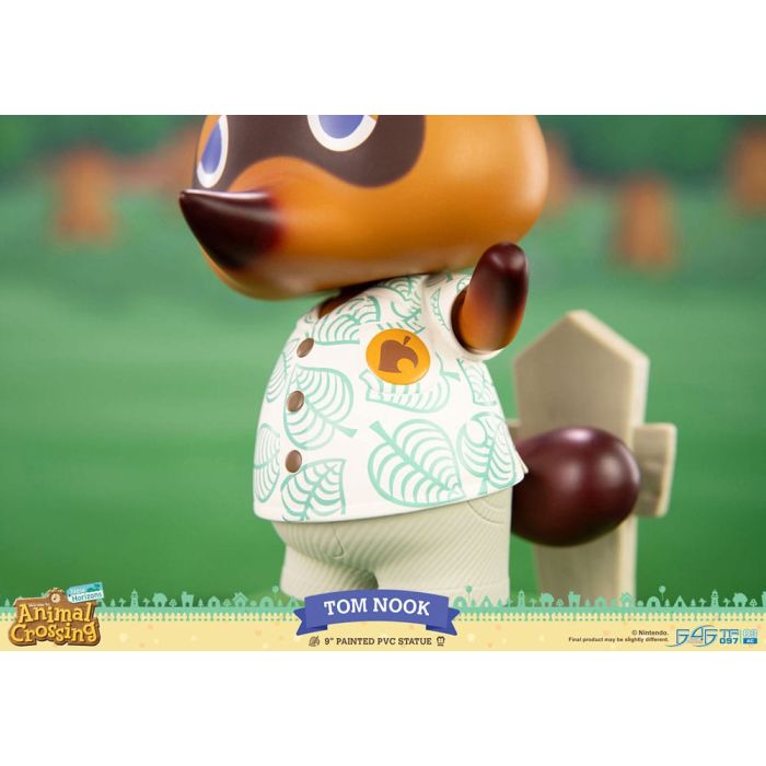 Animal Crossing: New Horizons PVC Statue Tom Nook 22 cm 