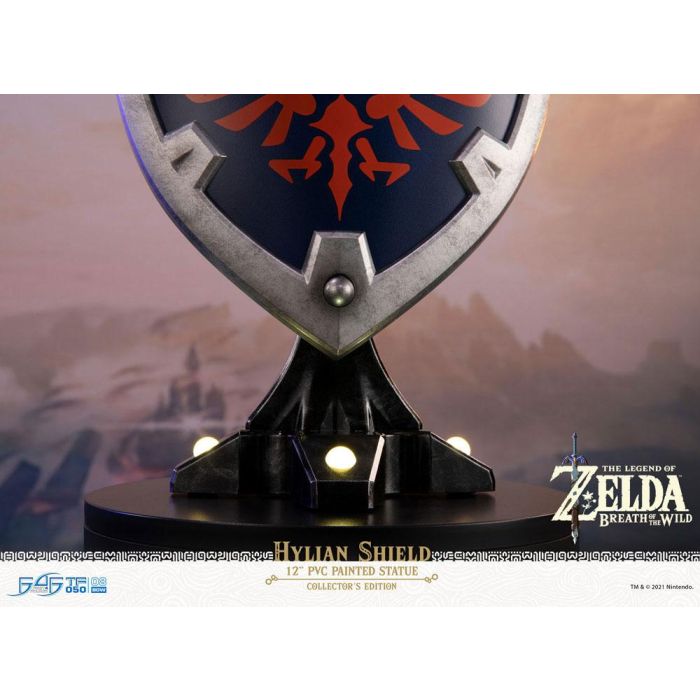 The Legend of Zelda Breath of the Wild PVC Statue Hylian Shield Collector's Edition 29 cm