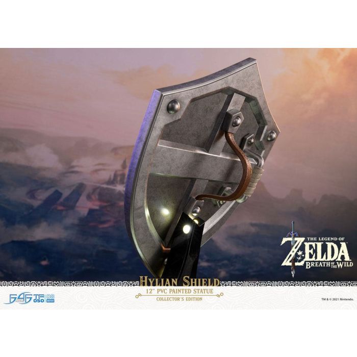 The Legend of Zelda Breath of the Wild PVC Statue Hylian Shield Collector's Edition 29 cm