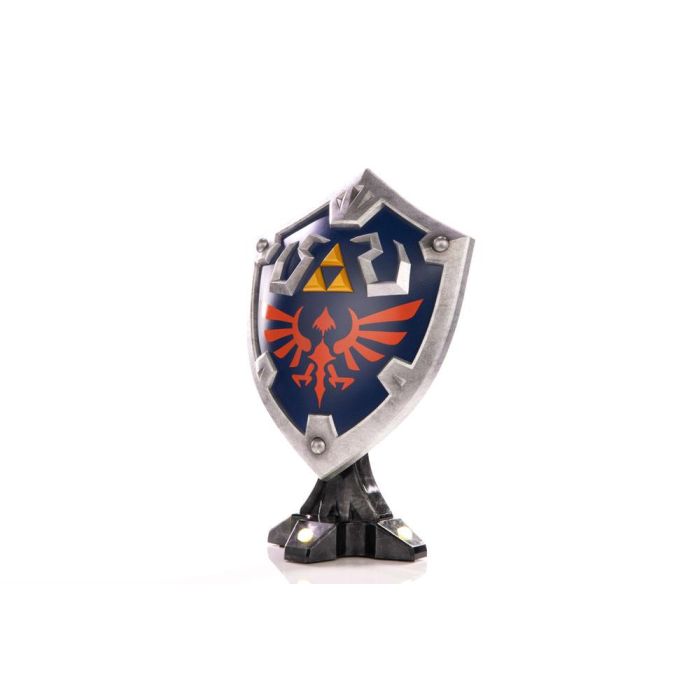 The Legend of Zelda Breath of the Wild PVC Statue Hylian Shield Collector's Edition 29 cm