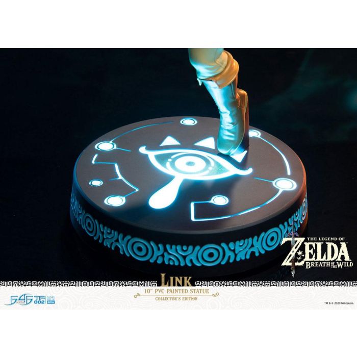 The Legend of Zelda Breath of the Wild PVC Statue Link Collector's Edition 25 cm