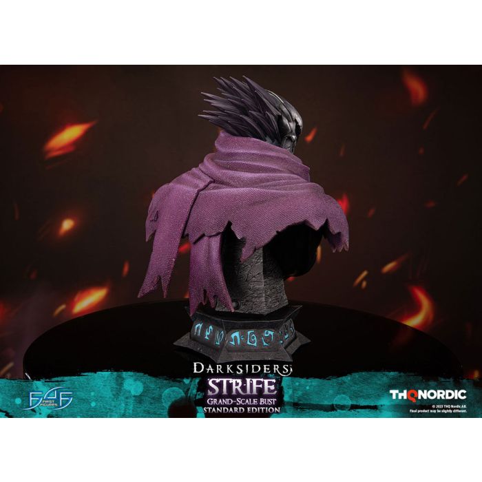 Darksiders Grand Scale Bust Strife 37 cm