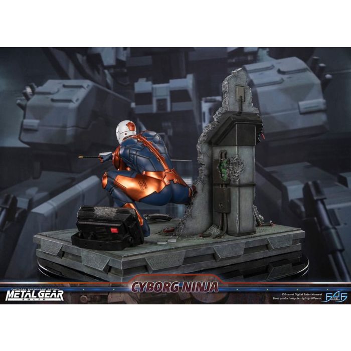 Metal Gear Solid Statue Cyborg Ninja (Gray Fox) 41 cm