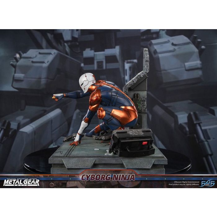 Metal Gear Solid Statue Cyborg Ninja (Gray Fox) 41 cm