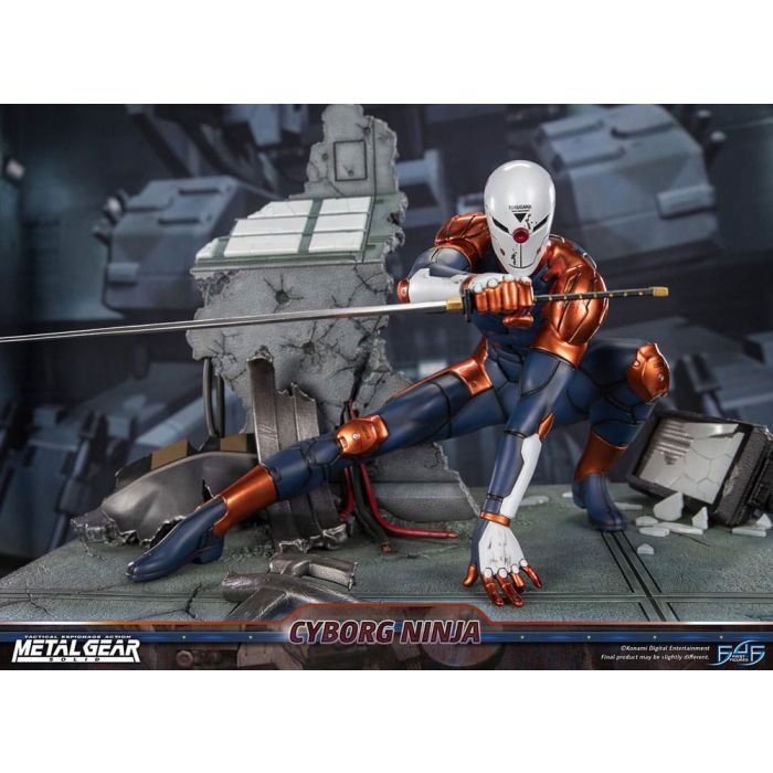 Metal Gear Solid Statue Cyborg Ninja (Gray Fox) 41 cm