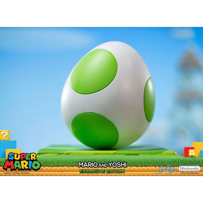 Super Mario Statue Mario & Yoshi 48 cm