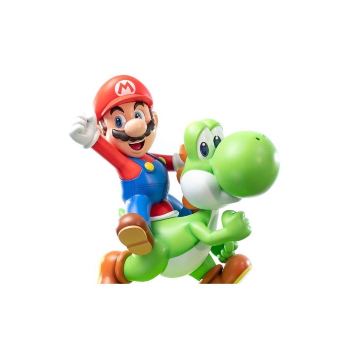 Super Mario Statue Mario & Yoshi 48 cm