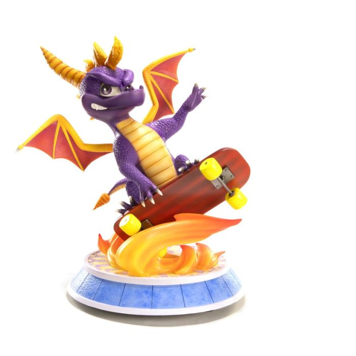 Spyro : Year of the Dragon  PVC Statue Spyro Skateboard 34 cm