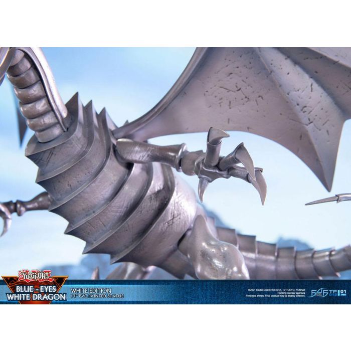 Yu-Gi-Oh! PVC Statue Blue-Eyes White Dragon White Edition 35 cm