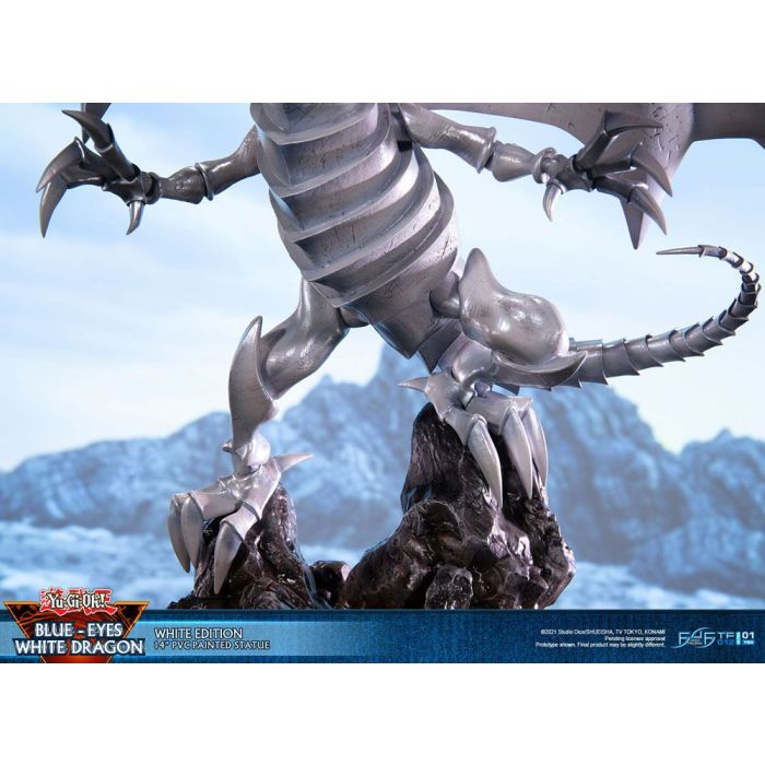Yu-Gi-Oh! PVC Statue Blue-Eyes White Dragon White Edition 35 cm