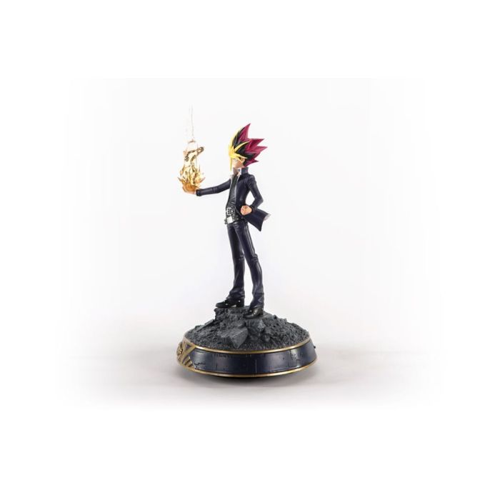 Yu-Gi-Oh! Statue Yami Yugi 31 cm