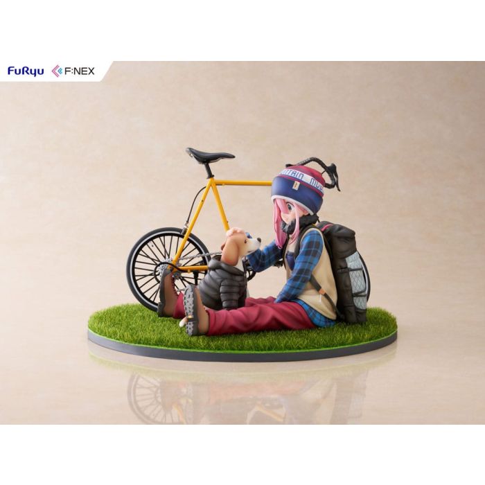 Laid Back Camp F:NEX PVC Statue 1/7 Nadeshiko Kagamihara 13 cm 