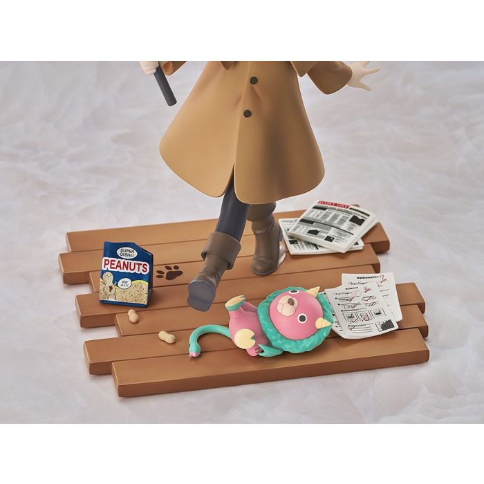 Spy x Family PVC Statue 1/7 Anya Forger: Detective Ver. 17 cm 