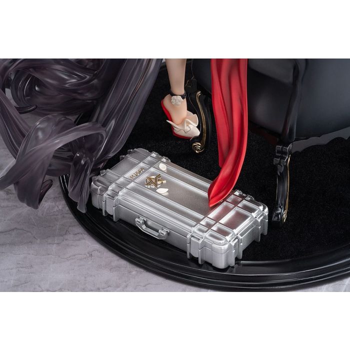 Knives Out PVC Statue 1/7 Diane: Banquet Dance Ver. 29 cm 