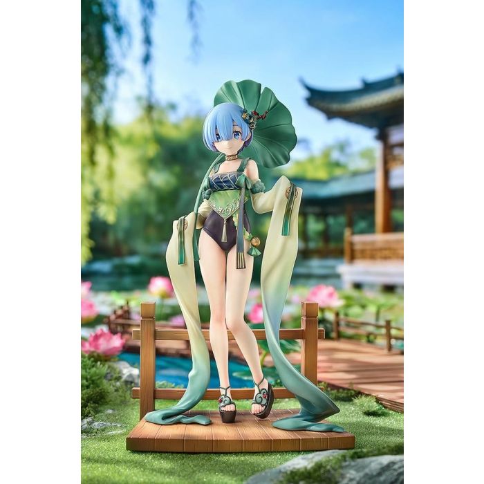 Re:ZERO -Starting Life in Another World- Statue 1/7 Rem: Breather in the Garden Ver. 26 cm