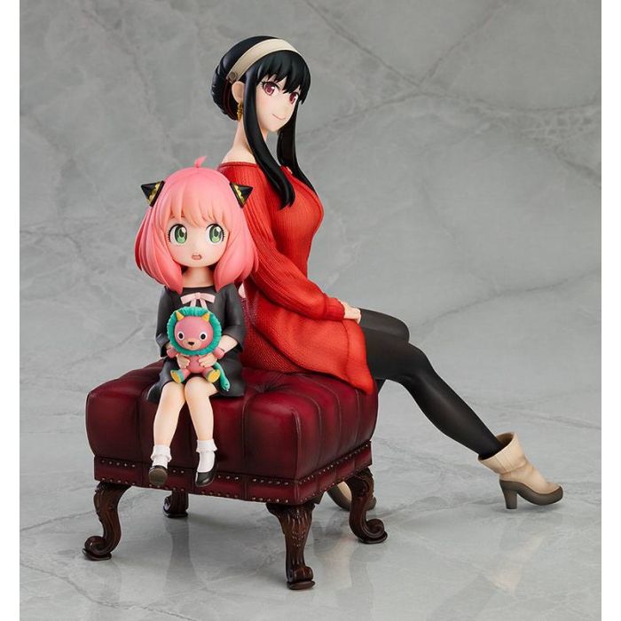 Spy x Family PVC Statue 1/7 Anya & Yor 19 cm