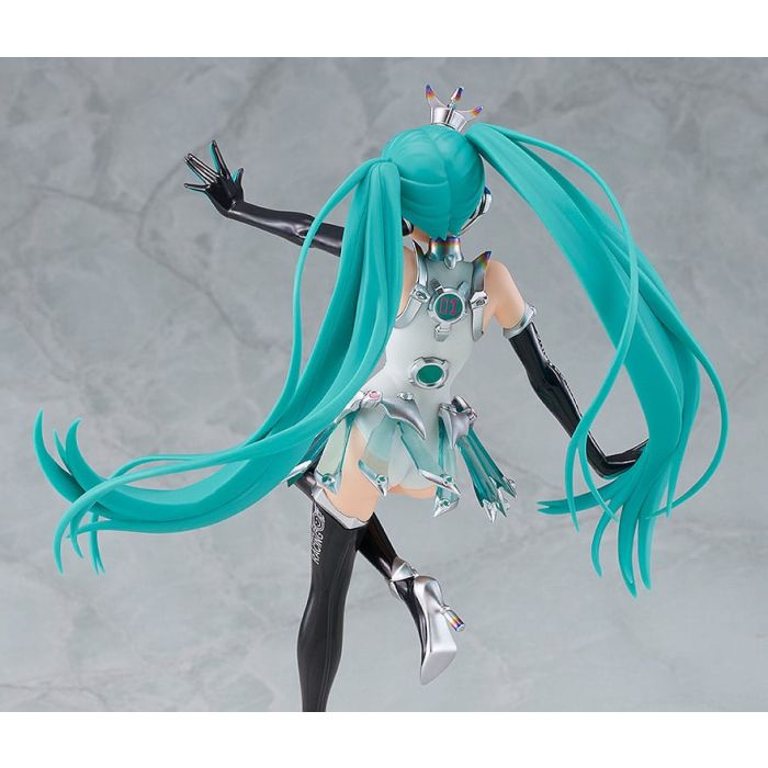 Hatsune Miku GT Project Plastic Model Kit Reincarnation Racing Miku: 2013 Ver. 19 cm