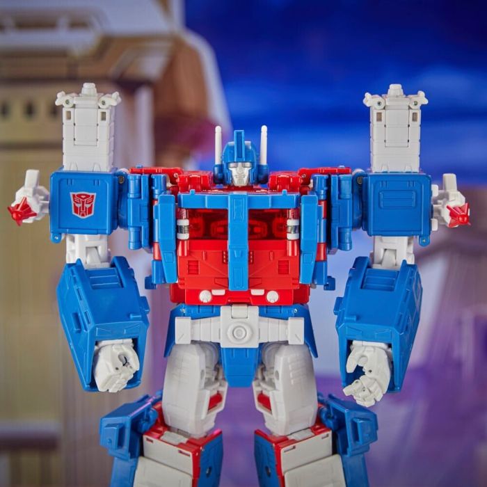 The Transformers: The Movie Generations Studio Series Commander Class Action Figure 86-21 Ultra Magnus 24 cm