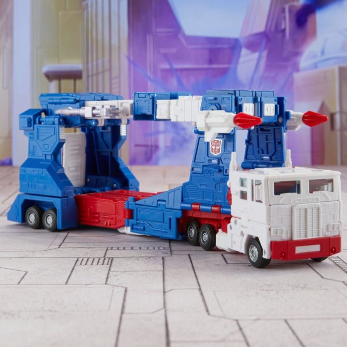 The Transformers: The Movie Generations Studio Series Commander Class Action Figure 86-21 Ultra Magnus 24 cm