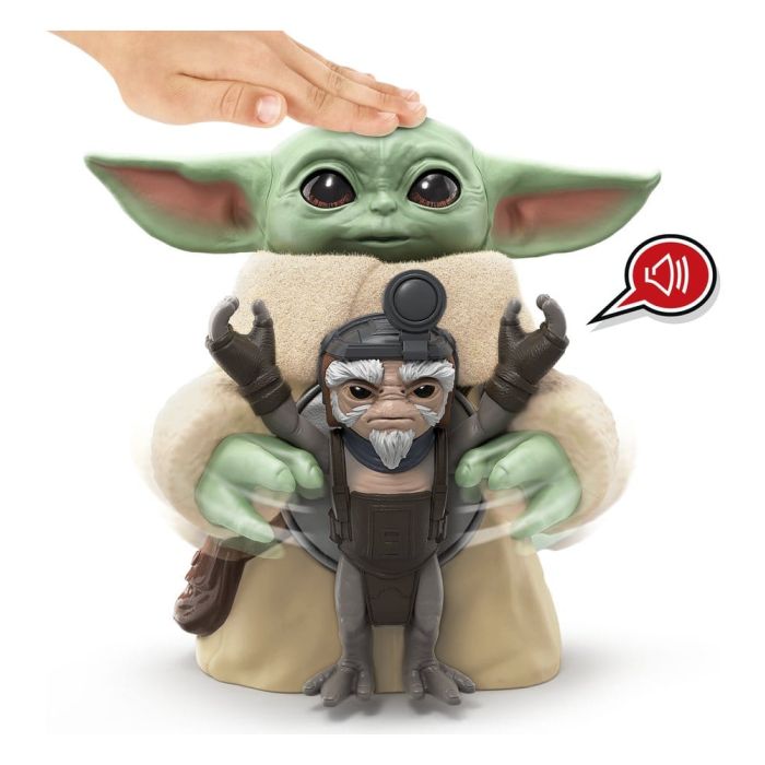 Star Wars: The Mandalorian & Grogu Electronic Action Figure Huggin' Grogu & Anzellan 17 cm