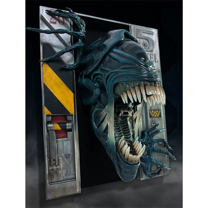 Aliens Wall Sculpture 1/2 Alien Queen 51 x 41 x 25 cm