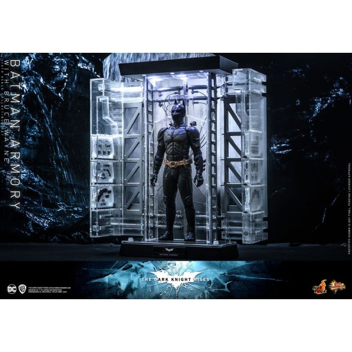 The Dark Knight Rises Movie Masterpiece Action Figures & Diorama 1/6 Batman Armory with Bruce Wayne 30 cm