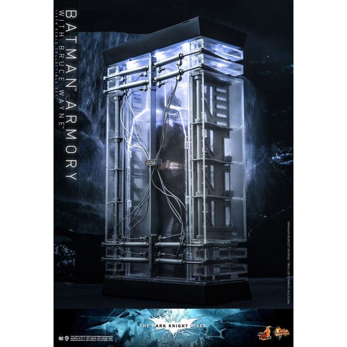 The Dark Knight Rises Movie Masterpiece Action Figures & Diorama 1/6 Batman Armory with Bruce Wayne 30 cm
