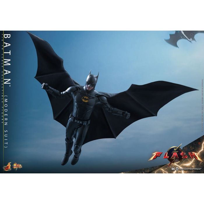 The Flash Movie Masterpiece Action Figure 1/6 Batman (Modern Suit) 30 cm