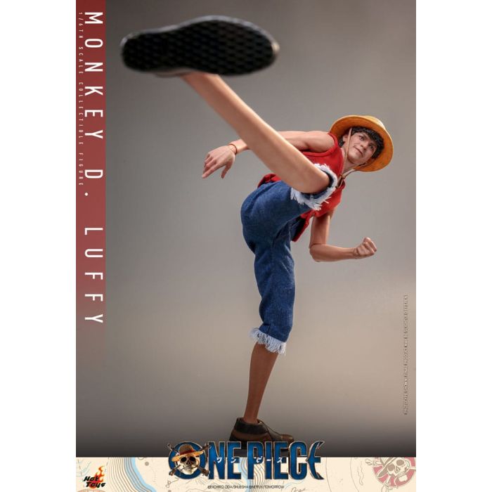 One Piece (Netflix) Action Figure 1/6 Monkey D. Luffy 31 cm