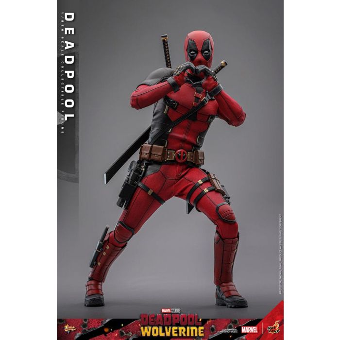 Deadpool 1:6 Scale Figure - Hot Toys - Deadpool & Wolverine