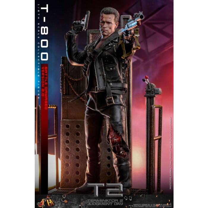 Terminator 2 Movie Masterpiece Action Figure 1/6 T-800 Battle Damaged Version 2.0 32 cm