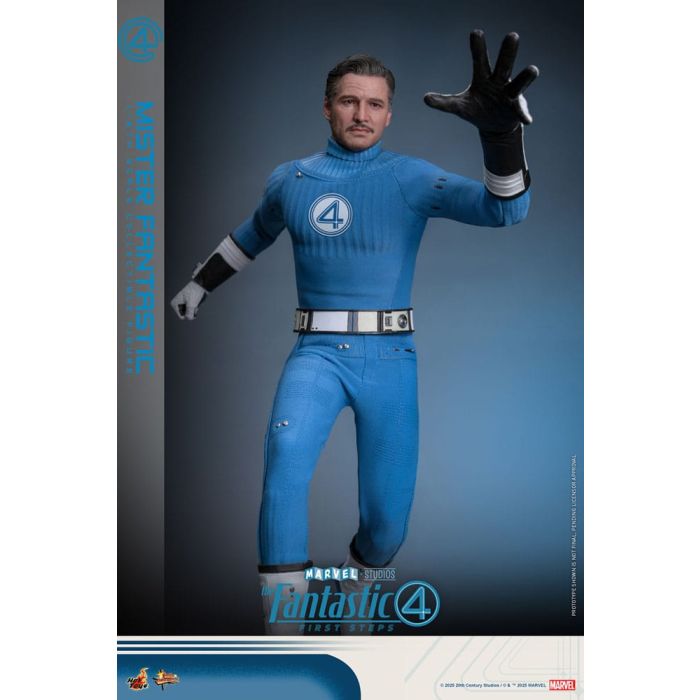 The Fantastic Four: First Steps Movie Masterpiece Action Figure 1/6 Mister Fantastic 30 cm