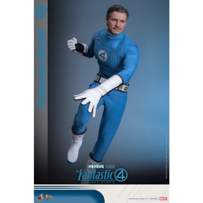 The Fantastic Four: First Steps Movie Masterpiece Action Figure 1/6 Mister Fantastic 30 cm