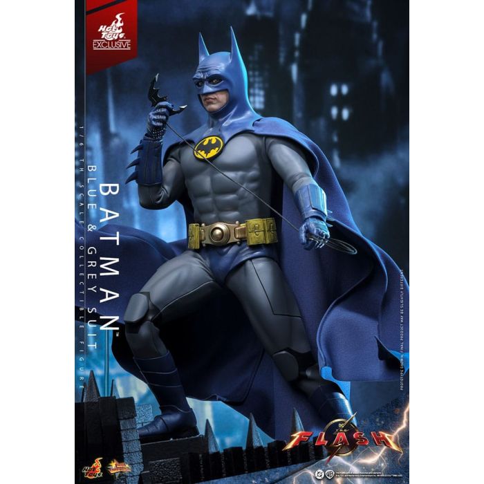 The Flash Movie Masterpiece Action Figure 1/6 Batman (Blue & Grey Suit) Limited Edition Hot Toys Exclusive 30 cm