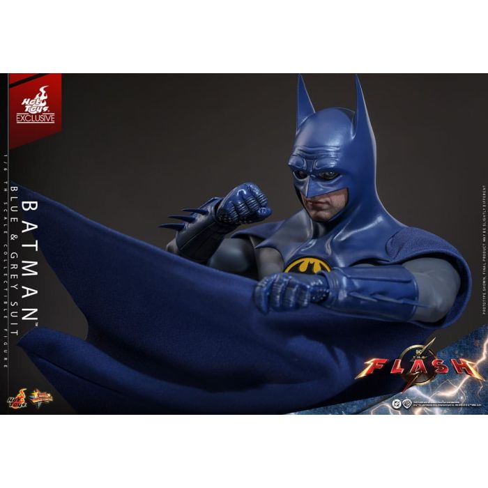 The Flash Movie Masterpiece Action Figure 1/6 Batman (Blue & Grey Suit) Limited Edition Hot Toys Exclusive 30 cm