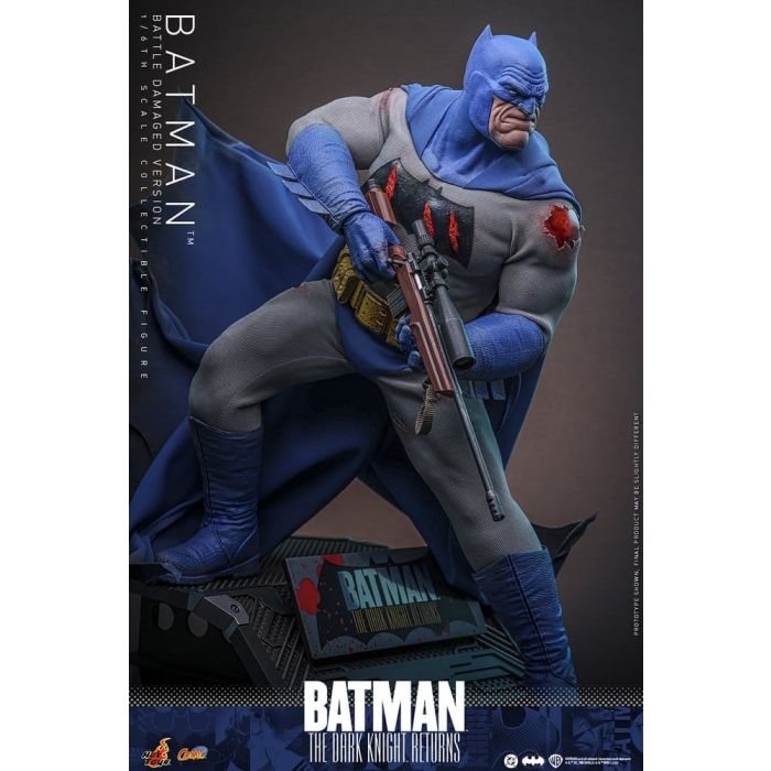 Batman: The Dark Knight Returns Comic Masterpiece Action Figure 1/6 Batman (Battle Damaged Version) 32 cm
