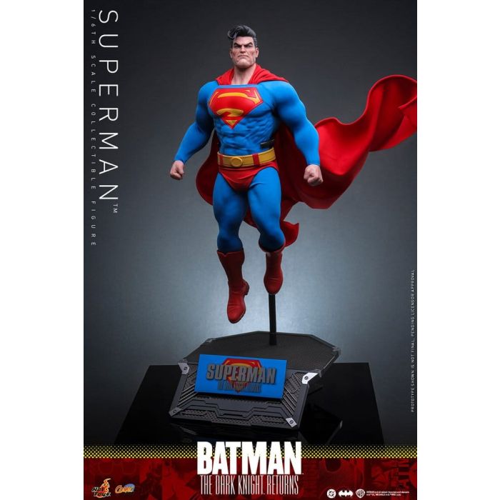 Batman: The Dark Knight Returns Comic Masterpiece Action Figure 1/6 Superman 34 cm