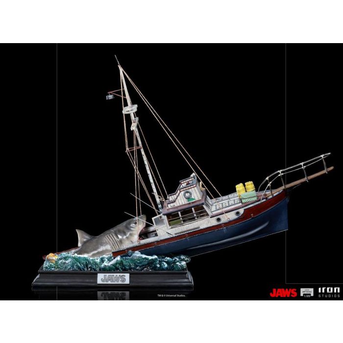 Jaws Demi Art Scale Statue 1/20 Jaws Attack 104 cm