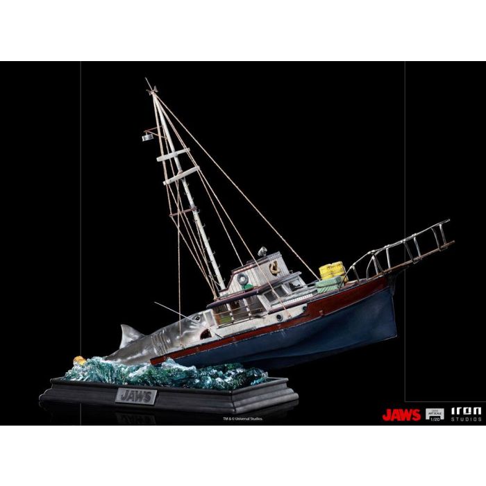 Jaws Demi Art Scale Statue 1/20 Jaws Attack 104 cm