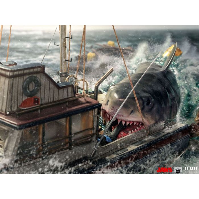 Jaws Demi Art Scale Statue 1/20 Jaws Attack 104 cm