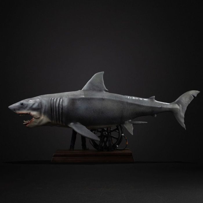 Jaws Deluxe Art Scale Statue 1/10 Steven Spielberg Jaws 50th anniversary 27 cm